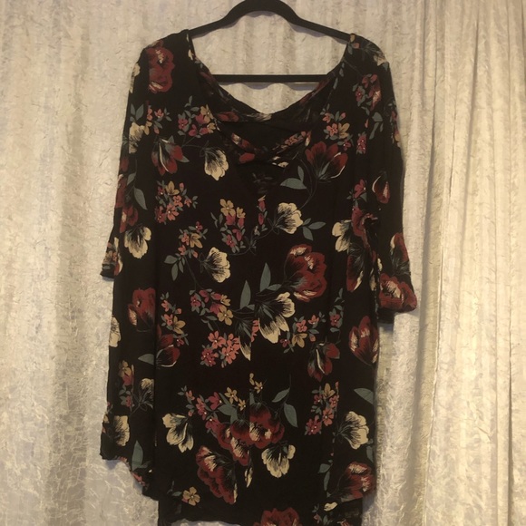 Terra & Sky Round front neck, Double cross cross back neck, Plus Size 4X - Picture 4 of 4